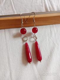 Orecchini pendenti giada rossa