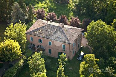 VILLA SINGOLA A CARPI