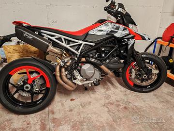 Hypermotard 950 RVE 700 KM