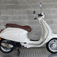 Vespa 125 Primavera - 2022 Prova Riscatta o Rendi