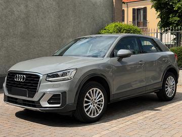 AUDI Q2 1.6 TDI S-TRONIC GANCIO TRAINO NEOPAT