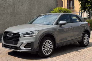 AUDI Q2 1.6 TDI S-TRONIC GANCIO TRAINO NEOPAT