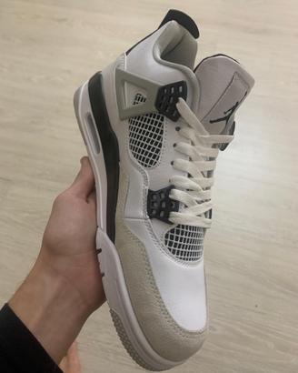 Air Jordan 4 military black