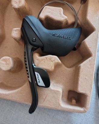 Leva SRAM rival 22