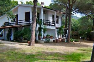 Villa di 120 m² con più di 5 locali a Capoliveri