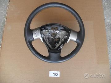 Volante toyota auris anno 2008