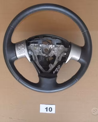 Volante toyota auris anno 2008