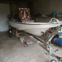 Boston Whaler da 4,87 metri