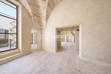 DIMORA STORICA DI LUSSO NEL CUORE DEL CENTRO