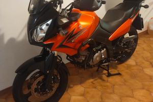 SUZUKI V-STROM 650