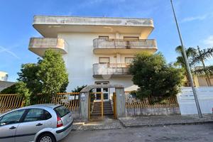 2 LOCALI A CAVALLINO