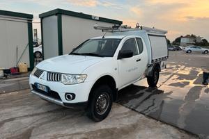 Mitsubishi L200 2.5 DI-D/136CV Club Cab Invite DPF