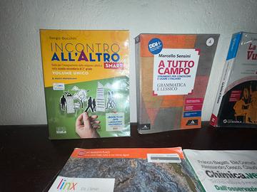 Libri scolastici 3 media/ 1 e 2 superiore