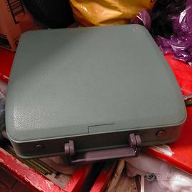 Macchina Scrivere Olivetti  Lettera 82 Verde -