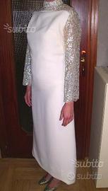 Abito bianco da sposa o da sera