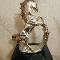 Statuetta cavallo in metallo argentato