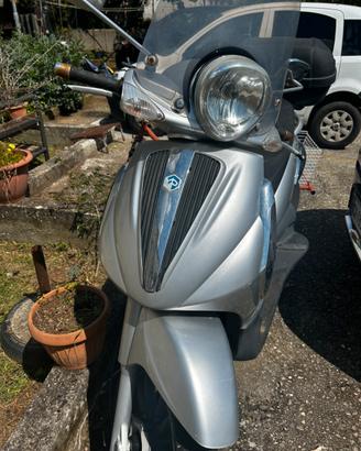 Piaggio Beverly 300 i.e.
