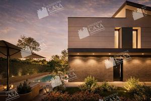 Villa di 175 m² con 5 locali e box auto a Cento