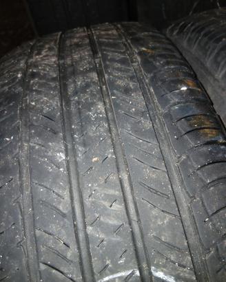 pneumatici per dacia duster 