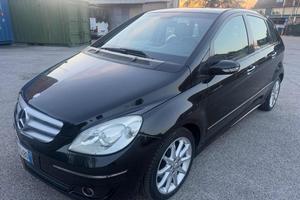 MERCEDES-BENZ B 180 CDI Sport