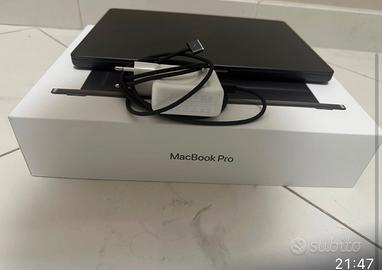 macbook pro M4 2024 14 pollici