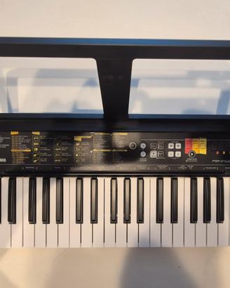 Yamaha PSR-F52 tastiera come nuova.  Garanzia 2028