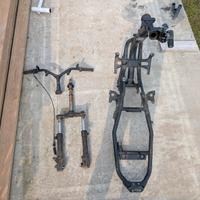 Telaio manubrio forcella Aprilia SR 50