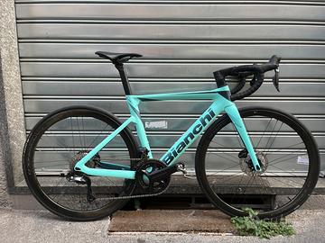 Bianchi oltre ultegra elettronico 12v taglia 50
