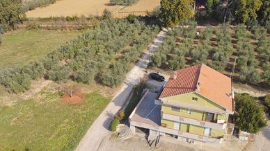 PORZIONE DI BIFAMILIARE A GIULIANOVA