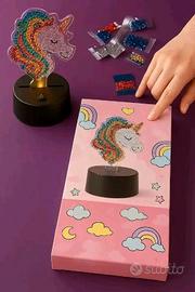 Lampada LED Unicorno ✨ Diamond Painting Artigianal