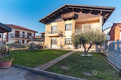 CASA SEMINDIPENDENTE A VAUDA CANAVESE