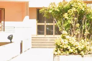 Appartamento con vista mare ed annesso garage