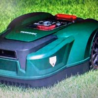 Robot tagliaerba