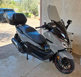 Honda Forza 300 Limited Edition Deluxe