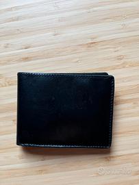 portafoglio in pelle nera artigianale