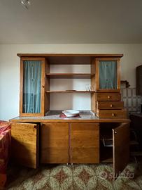 Credenza in legno per cucina