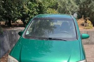 Vendisi per i pezzi di ricambi