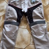 Pantaloni moto