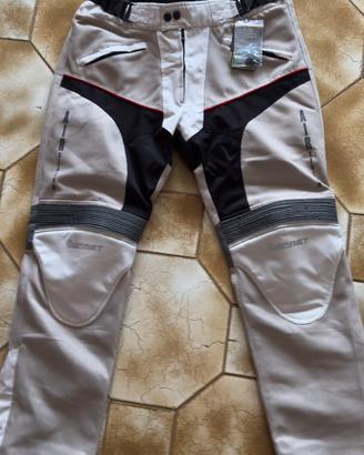 Pantaloni moto