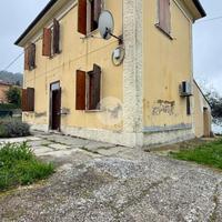 VILLA SINGOLA A MONDAINO