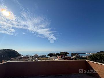 2 LOCALI A SANTA MARINELLA