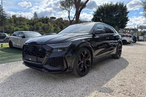 Audi Q8 RS TFSI V8 quattro tiptronic