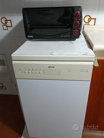 Fornetto DeLonghi e Lavastoviglie Smeg