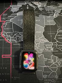Apple Watch Nike  4 – 44 mm – GPS – Funzionante