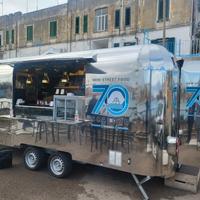 Food truck, street food, autonegozio