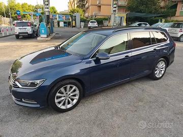 Volkswagen Passat Variant 1.6 TDI SCR DSG Business