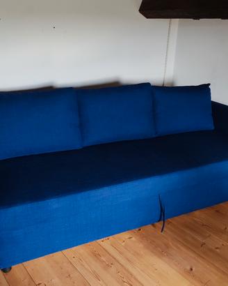 divano letto in tessuto