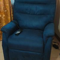 Poltrona relax e alza persona per anziani 