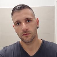 Addetto pulizie /magazziere /operaio