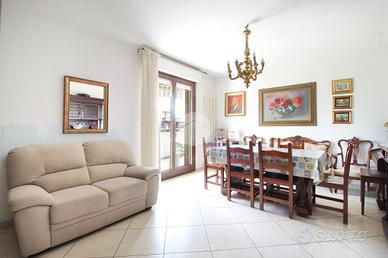 4 LOCALI A SAN BENEDETTO DEL TRONTO